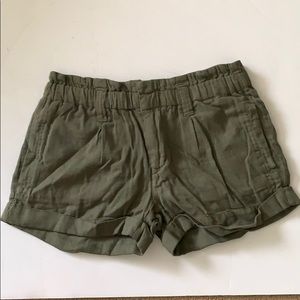 American Eagle low rise short